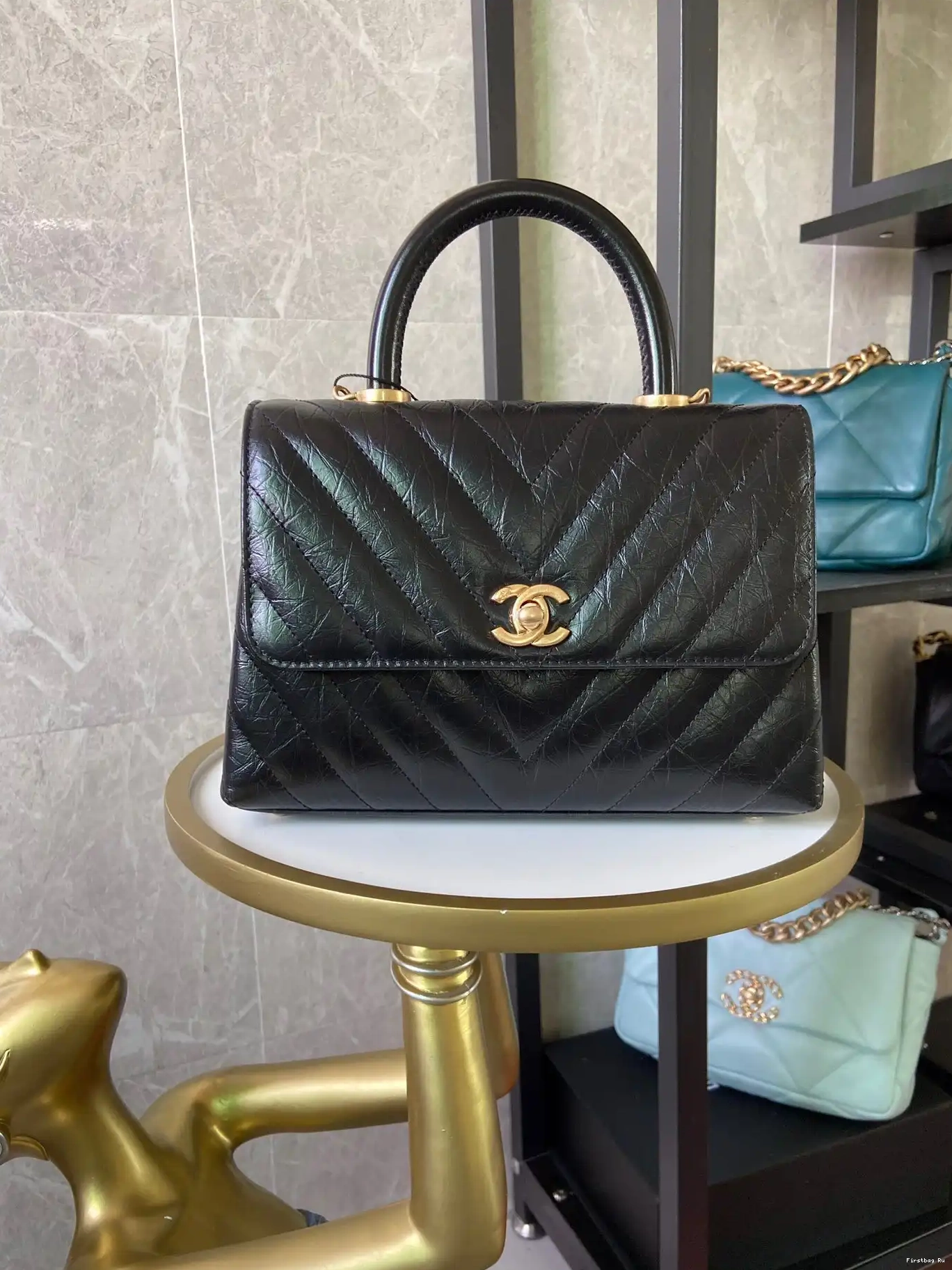 First Bag Ru CHANEL HANDLE BAG COCO 0606